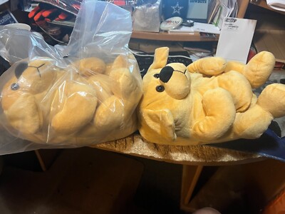 PUFFY DOG SHAPED SLIPPERS--REI--WOMAN 8-10---MEN 6-8