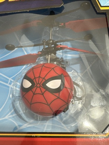 SPIDER-MAN Marvel ~ Motion Sensing Flying UFO Ball - Picture 2 of 6