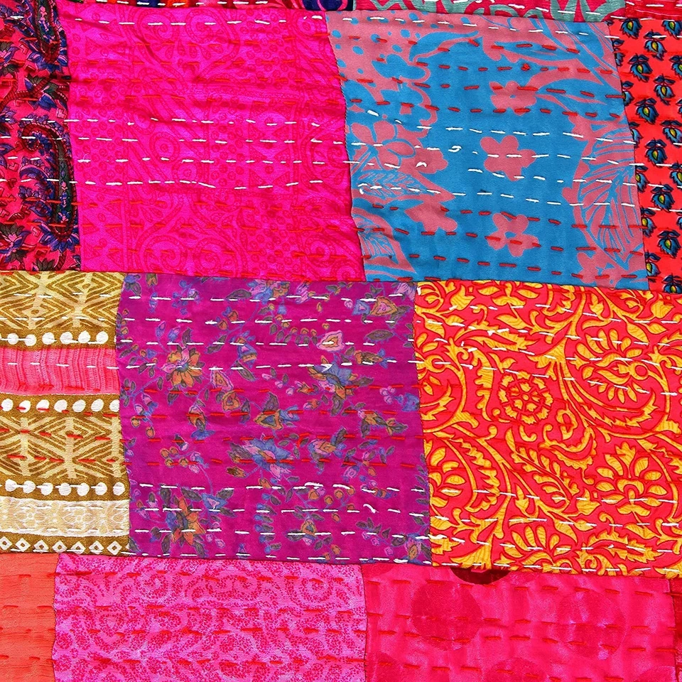 Colcha de retalhos vintage Kantha indiana feita à mão cobertor de seda boho jogar - Imagem 3 de 4