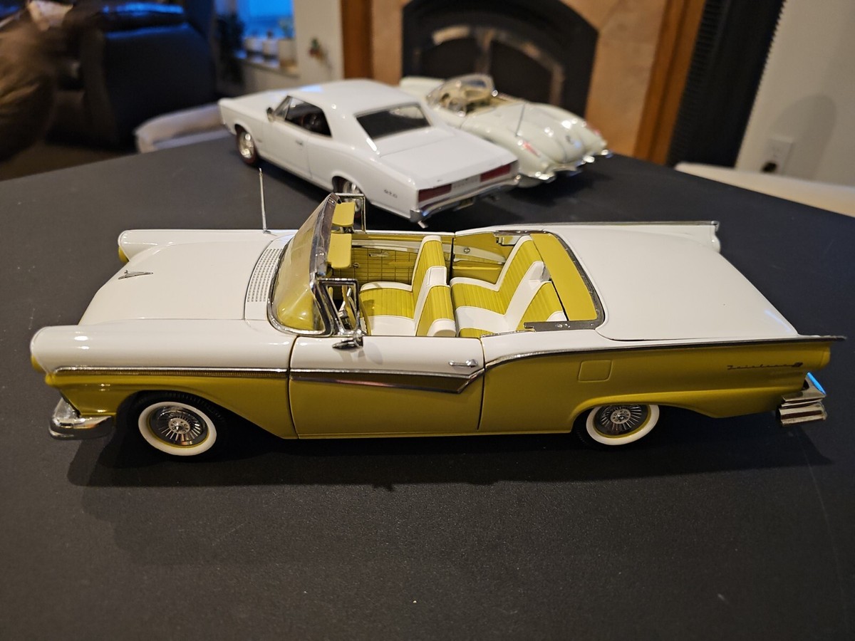 バ*ー様 1/18 FORD FAIRLANE フェアレーン1957 Sun S 1957 Ford Fairlane Skyliner Diecast Car by Sun Star 1:18 | eBay