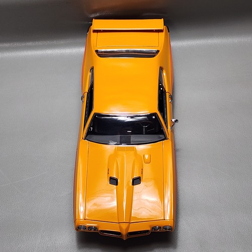 GMP 1970 Pontiac GTO Judge 8041 1:18 Scale Diecast Orange Limited Edition - Picture 15 of 20