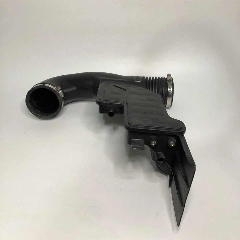 02-05 Lexus GS430 SC430 Air Cleaner Intake Resonator Connector Tube 17875-50250 - Image 2 of 4