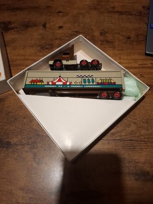 WINROSS 1/64 TRUCK ''HERSHEY PA - A FRIENDLY EXPERIENCE'' 1:64 