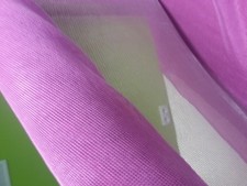 2m Gitterstoff pink mit Silberanteil 150cm breit Fasching Karneval