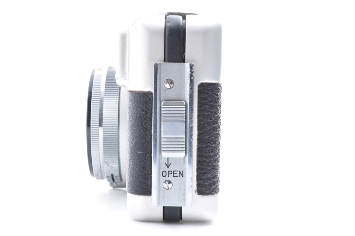【希少】Canon Demi S Canon Demi S Half Frame 35mm Film Camera 30mm F/1.7 Strap