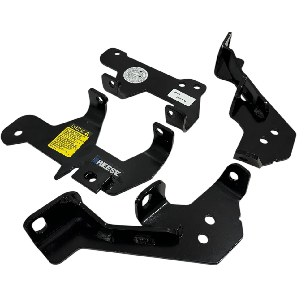 Kit de instalación de soporte de enganche de remolque Reese 56018 serie R para Dodge Ram 1500 2019+ Foto 2 de 4