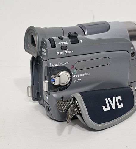 JVC GR-D70U PARTS/REPAIR Mini-Camcorder Digital Video Camera 700X Zoom NOT TESTD - Picture 8 of 9