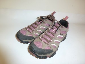 women's waterproof low hiking shoes