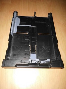 Papiereinzug Schublade Papierfach Fach 250 Blatt schwarz für Laserdrucker DEFEKT