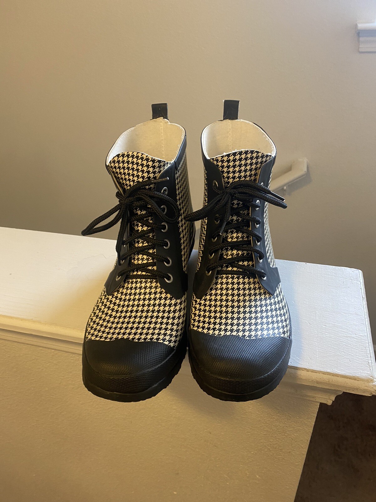 houndstooth rubber boots