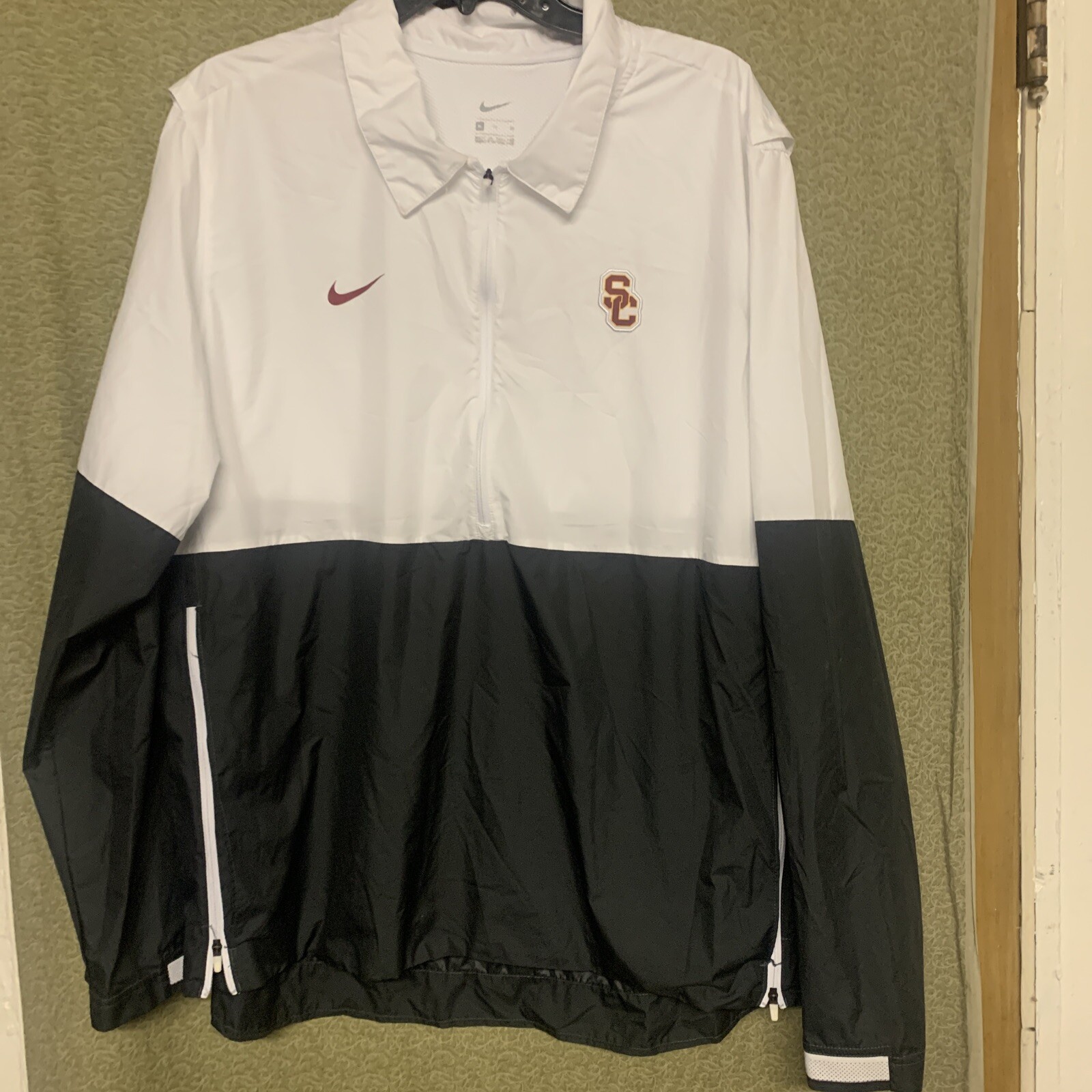 Nike white and black nylon jacket 1/4 Zip XL Gem