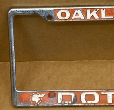 RARE PONTIAC “ DOTEN ” ( OAKLAND CA.) LICENSE PLATE FRAME-VINTAGE