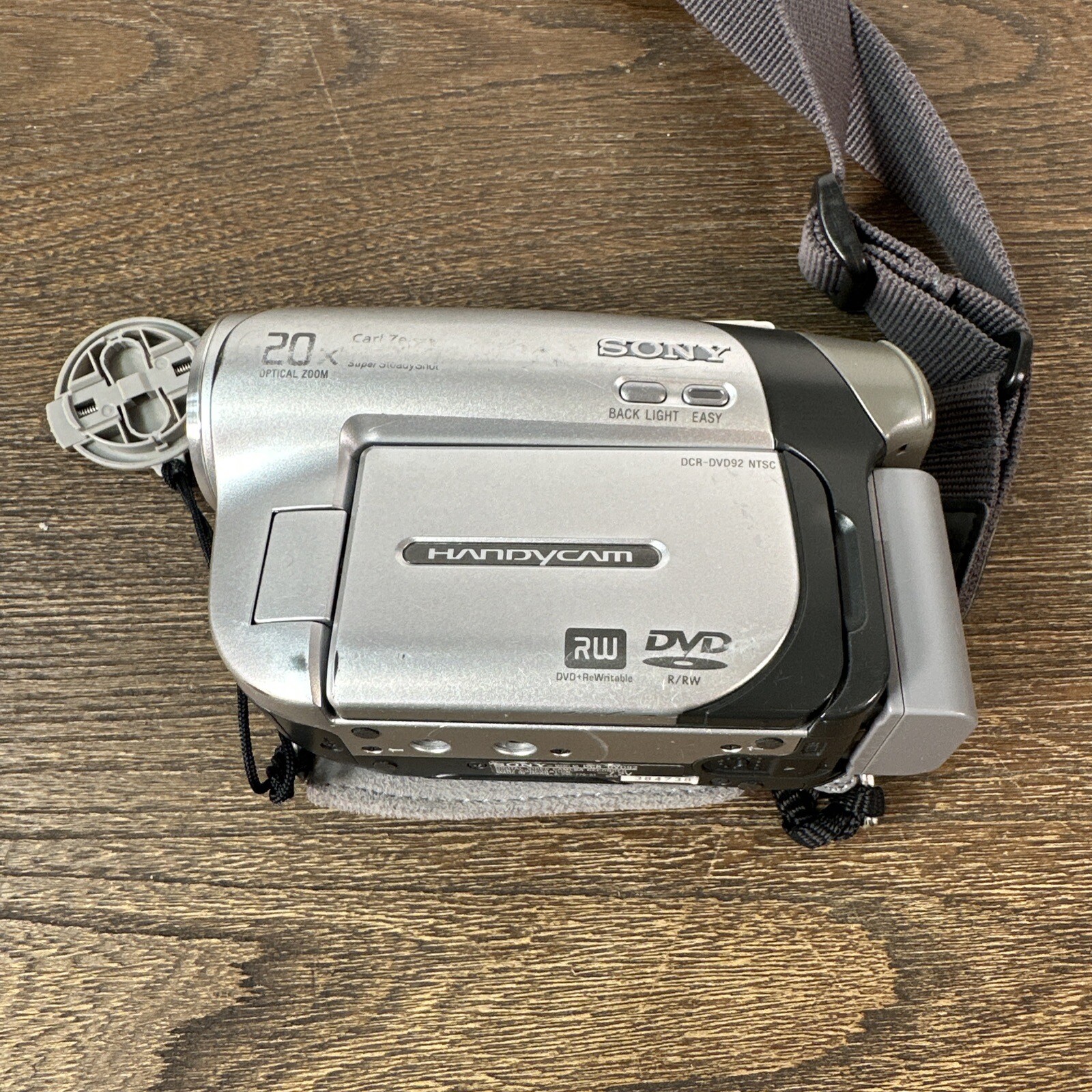 Sony Handycam DCRDVD92 20x Optical Zoom 800x Digital Zoom W/ Nightshot