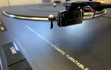 Denon Turntable Quartz DP-23F Micro Processor Fully Automatic Turntable System
