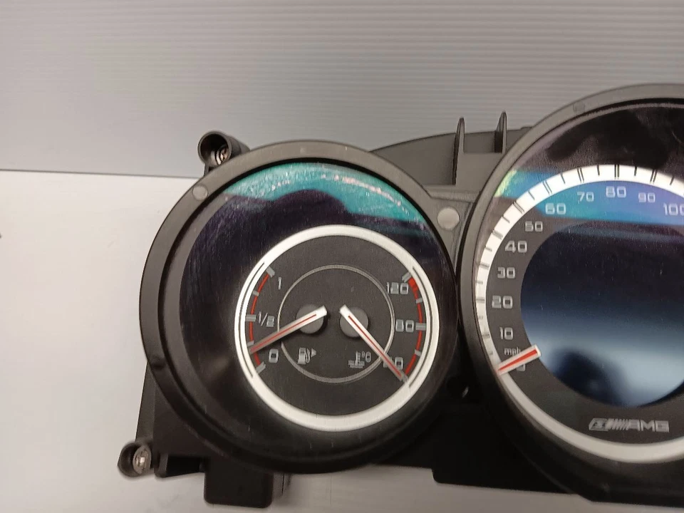 15 MERCEDES BENZ CLS63S 218 TIPO 5,5 L AMG VELOCÍMETRO CUADRO DE INSTRUMENTOS Foto 3 de 4