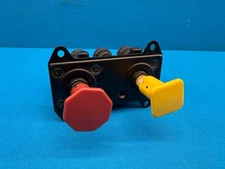 Newstar S-16929 Air Brake Dash Control Valve Assembly