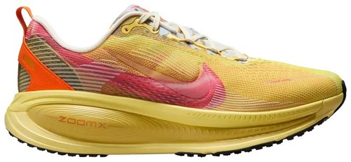 NIKE Vomero 18 