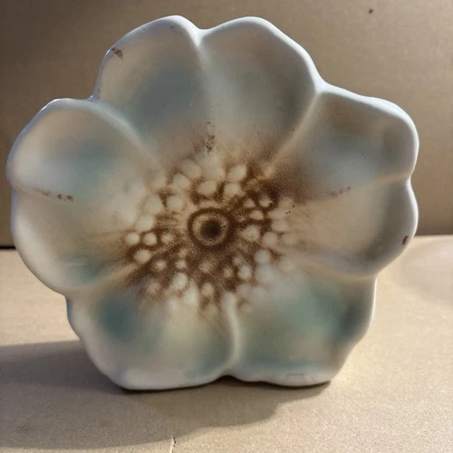 Vintage 1940s McCoy Pottery Green Brown Dogwood Flower Blossom Wall Pocket-read