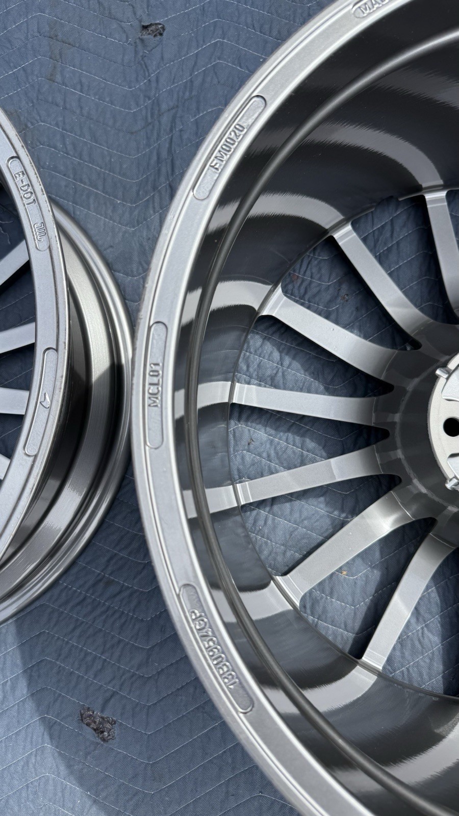 (4) McLaren 570GT & 570S Wheels Genuine OEM  13B0954GP Powdercoated