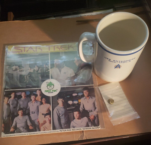 Lot of 3 Star Trek 20th anver. Pin back, vinyl 45 record, Enterprise coffee mug - Picture 2 of 22