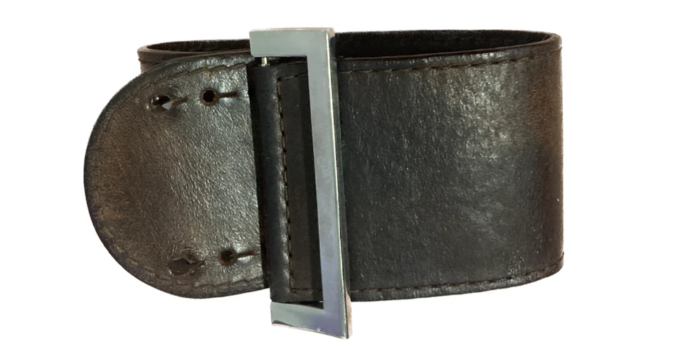 Pulsera brazalete Dolce and Gabbana cuero metal con bolsa, joyería oficial D&G para hombre Foto 3 de 4