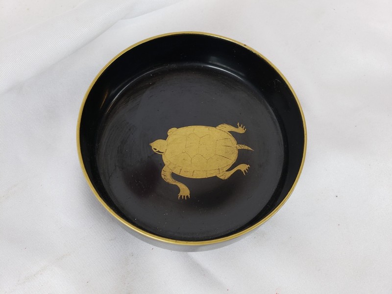 Excellent vintage Japanese black lacquerware bowl, ca. 1950