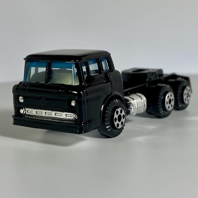 Yatming Black Semi Truck ~ 1/87 Diecast 