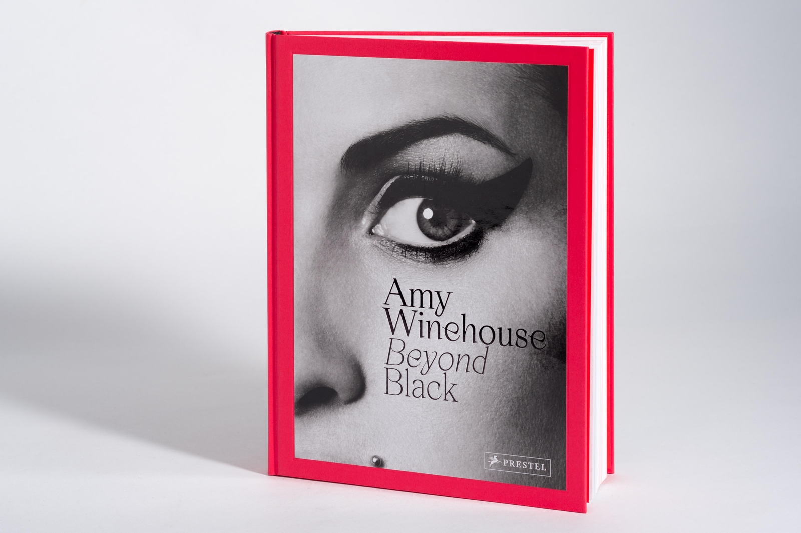 Thumbnail - Naomi Parry / Amy Winehouse: Beyond Black9783791388137