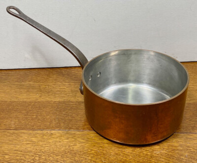 Vintage FABRICATION FRANCAISE Hammered Copper Saucepan. Steel
