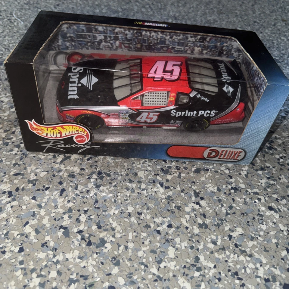 Coche de coleccionista Adam Petty Hot Wheels Racing Deluxe edición 2000 escala 1:24 #45 Foto 2 de 4