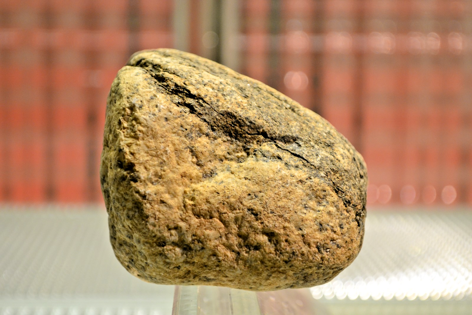 1.3 lb Banded Gneiss Metamorphic Rock Rough Cabbing Slab Display Mesabi ...