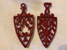 Wliton Cast Iron Kitchen Trivets 3 Peg Feet Lot of TWO
