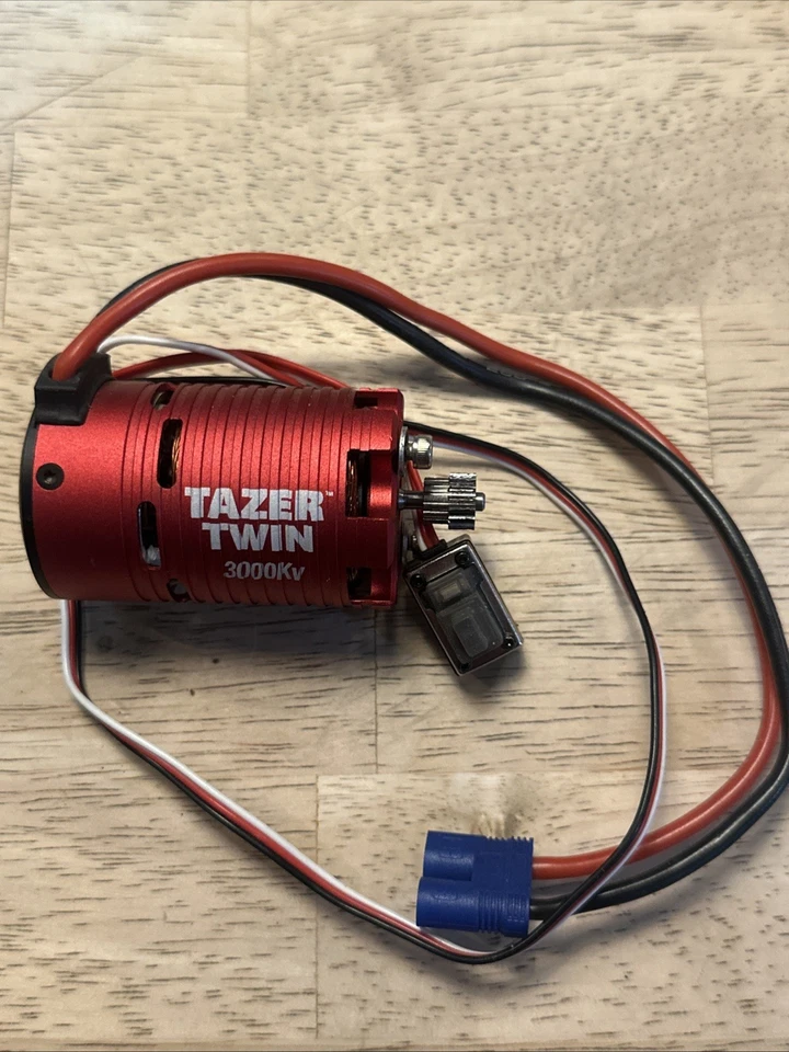 Dynamite DYNS1450 Tazer Twin 2-in-1 Brushless Motor ESC Combo 3000Kv : 1/10 2WD - Image 4 of 4