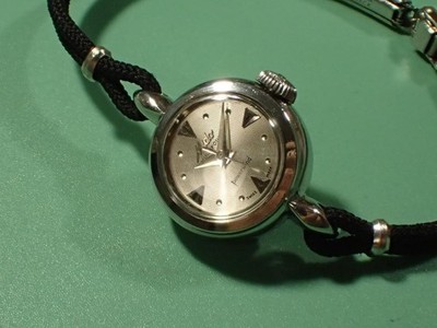 MIDO MULTIFORT Women s Watch Analog Automatic Round 18.6mm Silver SS 60s Vintage
