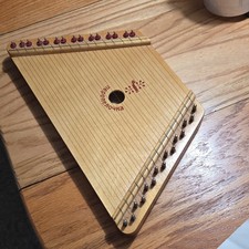 Music Maker Zither Lightweight Natural Finish with 13 double sided Song Cards.
