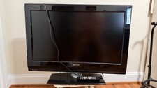 Philips 32PFL5332D/37 32" LCD Flat Panel TV 720p HD Black 2007 Model