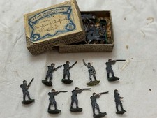 Ernst Heinrichsen Flat Tin Soldiers  Box No. 16  Early German Zinnfiguren Infantry