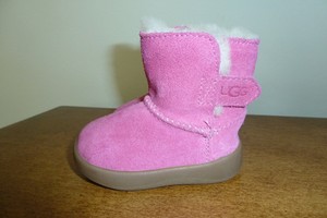 baby girl pink uggs