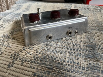 Authentic Klon Centaur Professional Overdrive, silver finish 2004