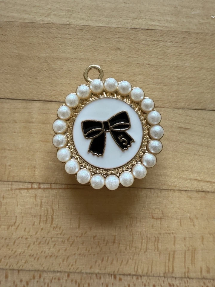 CC No. Lote de 3 5, Jewel, Swan Bling Compatible con Dijes de Cocodrilo Jibbitz Foto 3 de 4