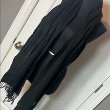 BLACK SOFT SCARF