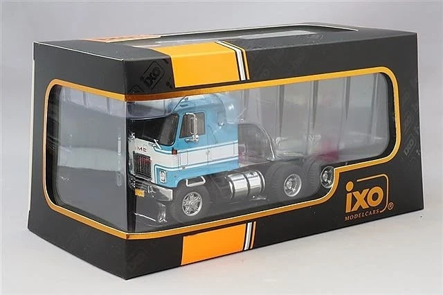 IXO 1/43 - GMC ASTRO 95 - 1970 TR213