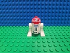 LEGO R3-T2 Red Astromech Droid Minifigure sw0895 75198 Star Wars CMF Lot Retired