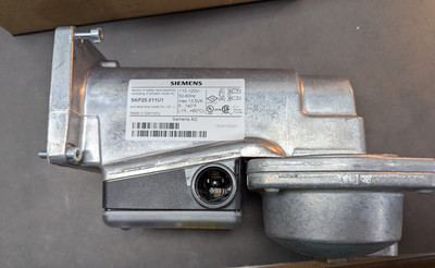 SIEMENS SKP25.011U1 Valve Actuator Assembly with Pressure Regulator 64048 120V