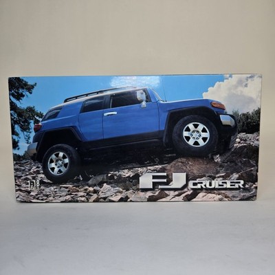 AUTOart Toyota FJ Cruiser 1:18 Scale Diecast Model Black | eBay