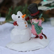 Wee Forest Folk Miniature Figurine M-428 - Hat Trick