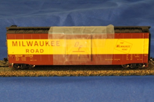 Rivarossi 50 ft puerta enchufable vagón de carga con techo - Milwaukee #2100 - escala HO - HR6466A | Zustand: New