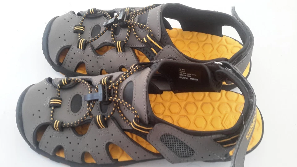 Sandalias Khombu "Charlie" Punta Cerrada Zapatos Agua Agarre Niños Talla 5M Gris/Amarillo Foto 2 de 4