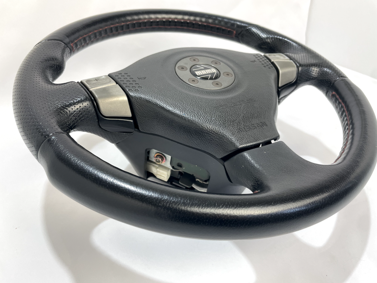 JDM Nissan option Momo Steering Wheel Skyline BNR34 ER34