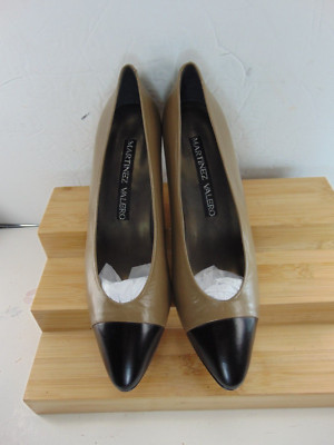 MARTINEZ VALERO (BRAND NEW) BLACK & TAUPE CAP TOE HIGH PUMP HAND MADE in SPAIN